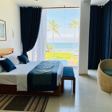 The Lighthouse Negombo Hotell Exteriör bild